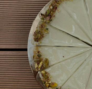 /media_ws/10002/2010/idx/pisztacia-mousse-torta-erdei-gyumolcs-darabokkal.jpg